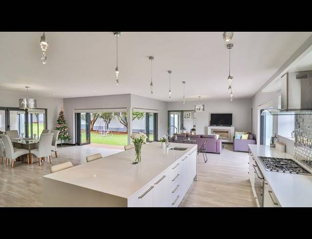 4 BEDROOM HOUSE FOR SALE IN MIDSTREAM RIDGE